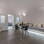 بيت للعطل Cally Cave House ثيرا