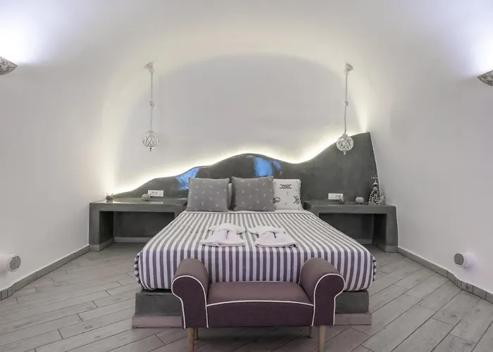 Cally Cave House * Fira (Santorini)