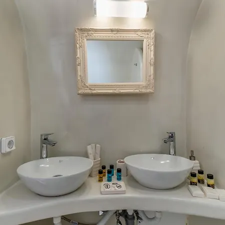 Cally Cave House * Fira (Santorini)