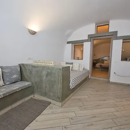 Cally Cave House בית נופש *