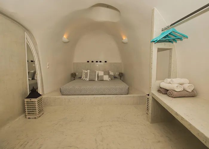 Cally Cave House Vakantiehuis Firá