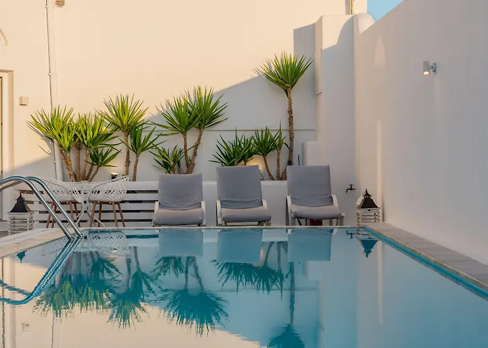 Cally Cave House Fira (Santorini)