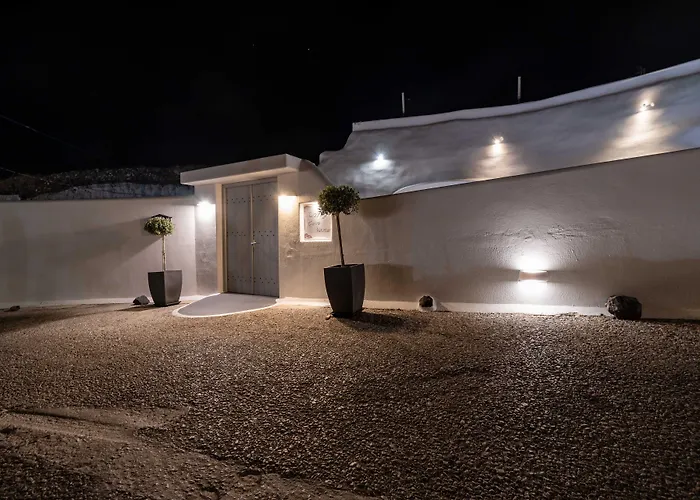 Cally Cave House Vakantiehuis Firá